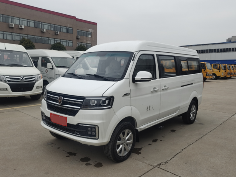 金杯（國(guó)六）新海獅S殯儀車(chē) - 白色