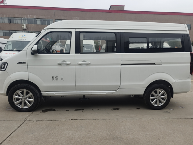 金杯（國(guó)六）新海獅S殯儀車(chē) - 白色
