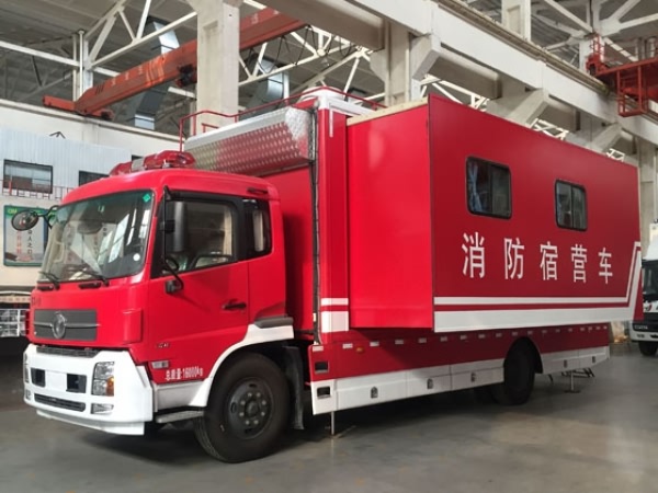 東風(fēng)天錦8-12人宿營(yíng)車